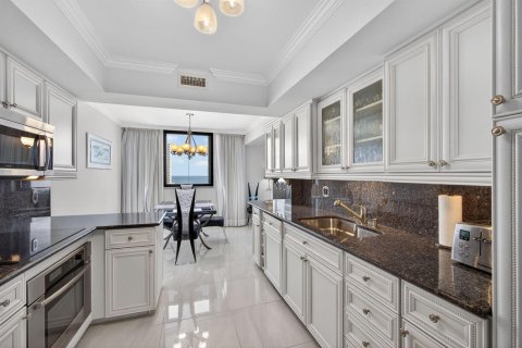 Condominio en venta en Riviera Beach, Florida, 2 dormitorios, 147.34 m2 № 2267921 - foto 14
