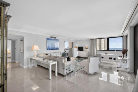 Condominio en venta en Riviera Beach, Florida, 2 dormitorios, 147.34 m2 № 2267921 - foto 8