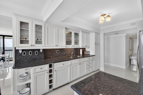Condominio en venta en Riviera Beach, Florida, 2 dormitorios, 147.34 m2 № 2267921 - foto 17