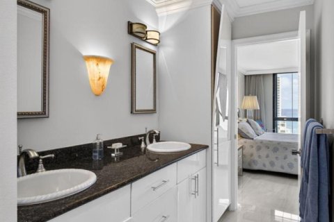 Condominio en venta en Riviera Beach, Florida, 2 dormitorios, 147.34 m2 № 2267921 - foto 23