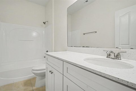 House in Orlando, Florida 3 bedrooms, 168.06 sq.m. № 2280282 - photo 13