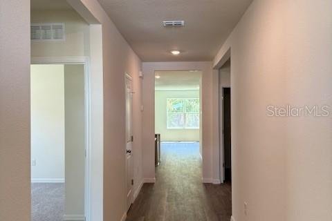 House in New Smyrna Beach, Florida 4 bedrooms, 169.83 sq.m. № 1574832 - photo 2