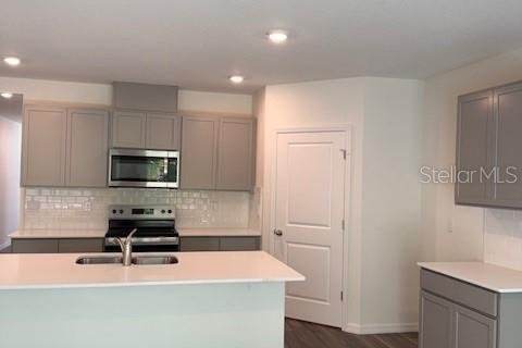 House in New Smyrna Beach, Florida 4 bedrooms, 169.83 sq.m. № 1574832 - photo 4