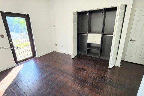 Купить таунхаус в Дорал, Флорида 4 спальни, 201.6м2, № 1952406 - фото 19