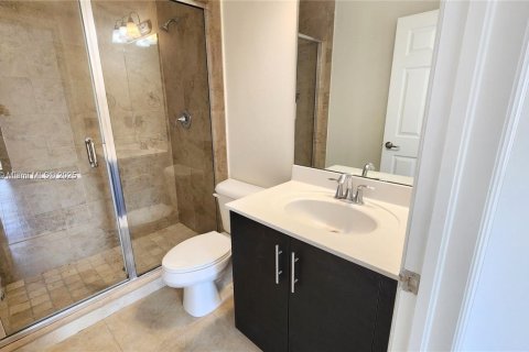 Купить таунхаус в Дорал, Флорида 4 спальни, 201.6м2, № 1952406 - фото 20