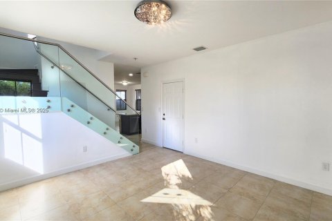 Купить таунхаус в Дорал, Флорида 4 спальни, 201.6м2, № 1952406 - фото 3