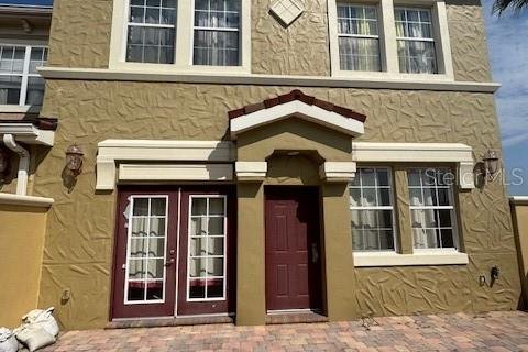 Townhouse in Davenport, Florida 4 bedrooms, 149.02 sq.m. № 1547861 - photo 1