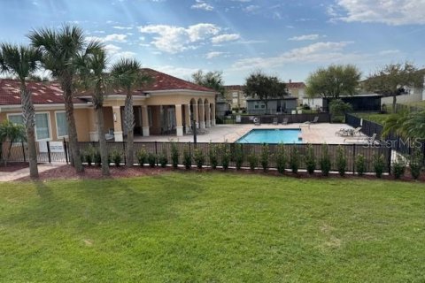 Townhouse in Davenport, Florida 4 bedrooms, 149.02 sq.m. № 1547861 - photo 7