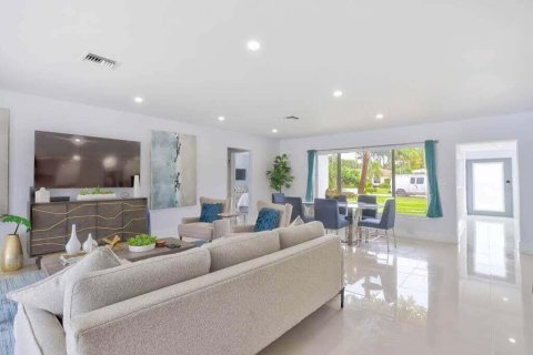 Villa ou maison à vendre à Fort Lauderdale, Floride: 3 chambres, 197.6 m2 № 2315437 - photo 4