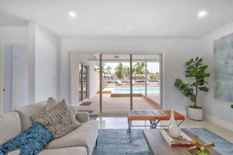 Villa ou maison à vendre à Fort Lauderdale, Floride: 3 chambres, 197.6 m2 № 2315437 - photo 2