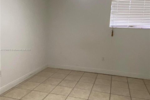 Copropriété à vendre à Hialeah, Floride: 1 chambre, 55.74 m2 № 1697149 - photo 7