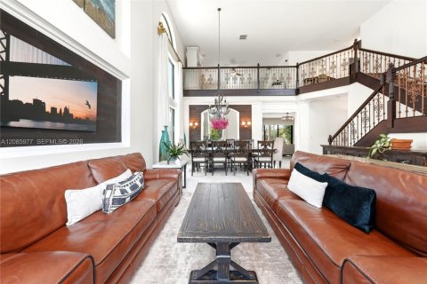Villa ou maison à vendre à Miramar, Floride: 4 chambres, 332.5 m2 № 2370535 - photo 9