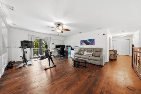 Villa ou maison à vendre à Miramar, Floride: 4 chambres, 332.5 m2 № 2370535 - photo 28
