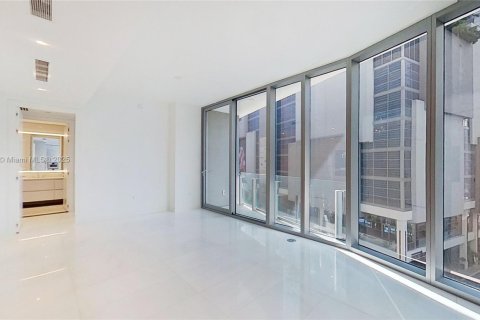 Condo in Miami, Florida, 1 bedroom  № 1898057 - photo 6