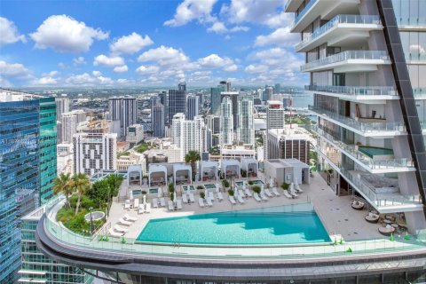 Condo in Miami, Florida, 1 bedroom  № 1898057 - photo 15