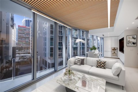 Condo in Miami, Florida, 1 bedroom  № 1898057 - photo 4