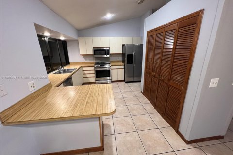 Casa en venta en Port St. Lucie, Florida, 3 dormitorios, 142.7 m2 № 1951364 - foto 6