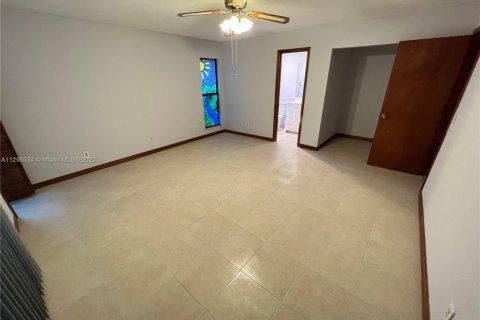 Casa en venta en Port St. Lucie, Florida, 3 dormitorios, 142.7 m2 № 1951364 - foto 24