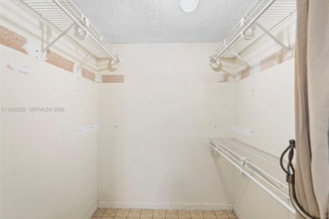 Condominio en venta en Miami, Florida, 1 dormitorio, 60.39 m2 № 2007655 - foto 21