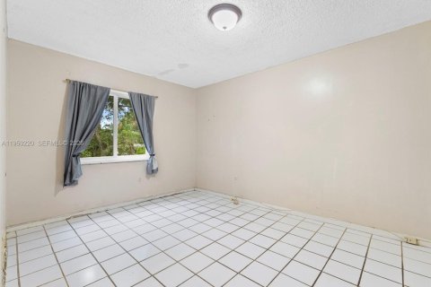 Condominio en venta en Miami, Florida, 1 dormitorio, 60.39 m2 № 2007655 - foto 16