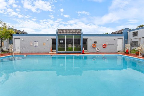 Condominio en venta en Miami, Florida, 1 dormitorio, 60.39 m2 № 2007655 - foto 29