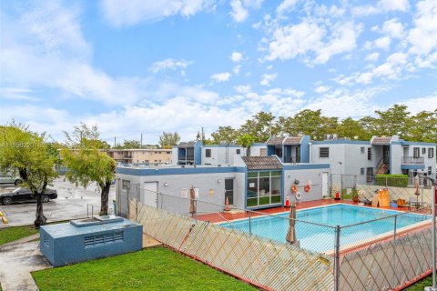 Condominio en venta en Miami, Florida, 1 dormitorio, 60.39 m2 № 2007655 - foto 27