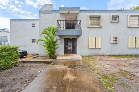 Condominio en venta en Miami, Florida, 1 dormitorio, 60.39 m2 № 2007655 - foto 2