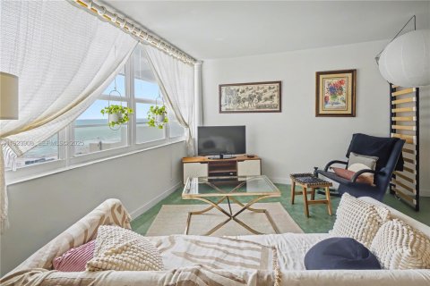 Copropriété à louer à Miami Beach, Floride: 52.95 m2 № 1982322 - photo 3