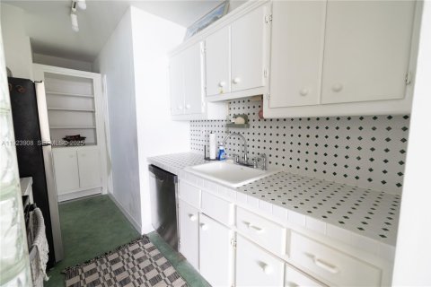 Copropriété à louer à Miami Beach, Floride: 52.95 m2 № 1982322 - photo 7