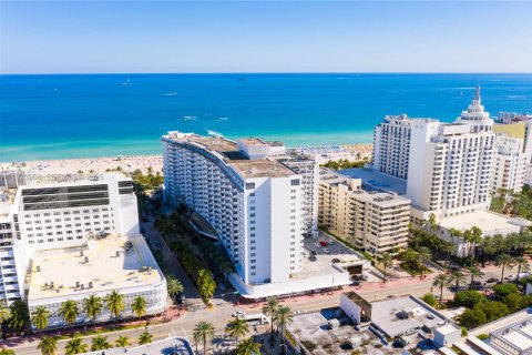 Copropriété à louer à Miami Beach, Floride: 52.95 m2 № 1982322 - photo 16