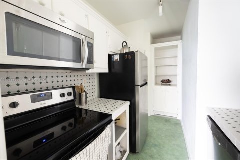 Copropriété à louer à Miami Beach, Floride: 52.95 m2 № 1982322 - photo 8