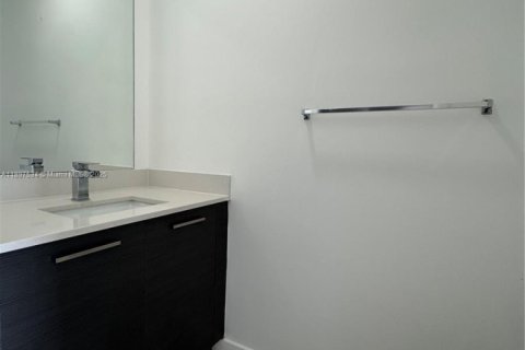 Adosado en venta en Lauderhill, Florida, 3 dormitorios, 117.06 m2 № 1949105 - foto 7