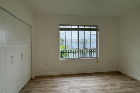 Adosado en venta en Lauderhill, Florida, 3 dormitorios, 117.06 m2 № 1949105 - foto 13