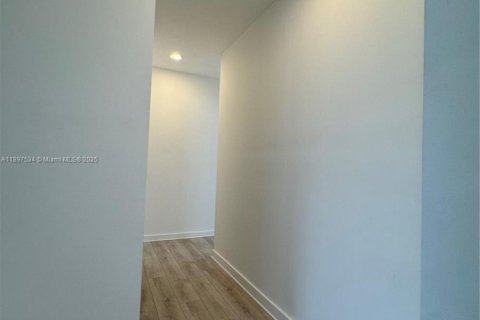 Adosado en venta en Lauderhill, Florida, 3 dormitorios, 117.06 m2 № 1949105 - foto 9