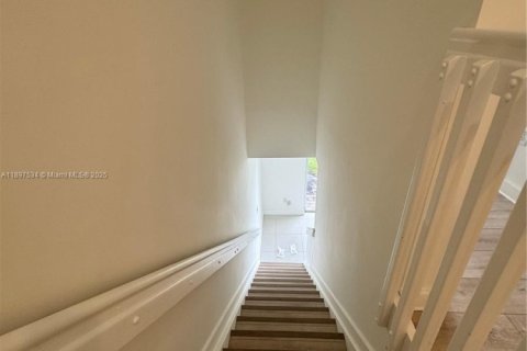 Adosado en venta en Lauderhill, Florida, 3 dormitorios, 117.06 m2 № 1949105 - foto 8