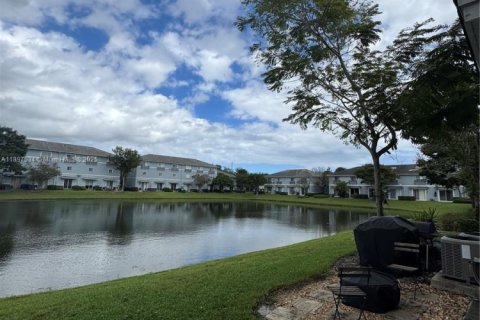 Adosado en venta en Lauderhill, Florida, 3 dormitorios, 117.06 m2 № 1949105 - foto 15