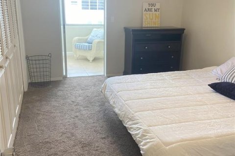 Condominio en venta en Saint Petersburg, Florida, 2 dormitorios, 105.35 m2 № 1782347 - foto 18