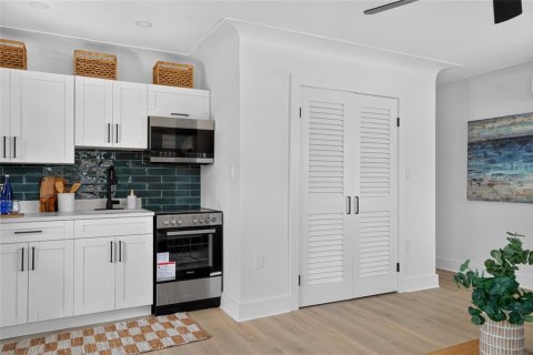 Appartement à louer à Saint Pete Beach, Floride: 2 pièces, 46.45 m2 № 2408282 - photo 5