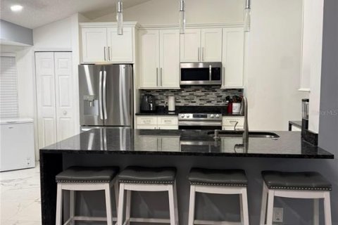 House in Orlando, Florida 3 bedrooms, 168.71 sq.m. № 2109024 - photo 4