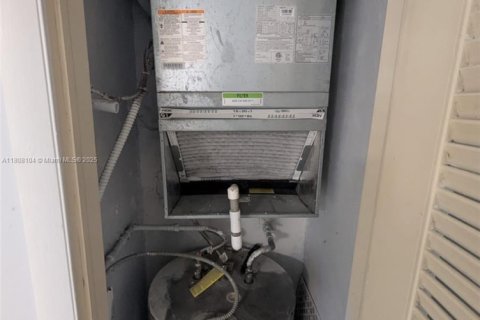 Condominio en alquiler en Miami, Florida, 1 dormitorio, 65.03 m2 № 1748498 - foto 15