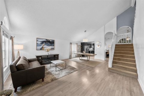 Villa ou maison à vendre à Orlando, Floride: 4 chambres, 220.36 m2 № 2198157 - photo 4