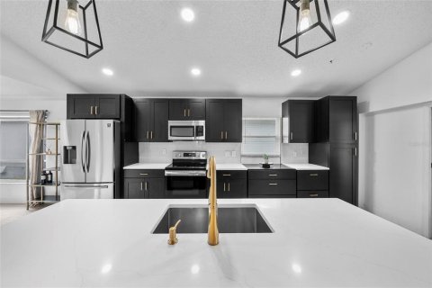 Villa ou maison à vendre à Orlando, Floride: 4 chambres, 220.36 m2 № 2198157 - photo 10
