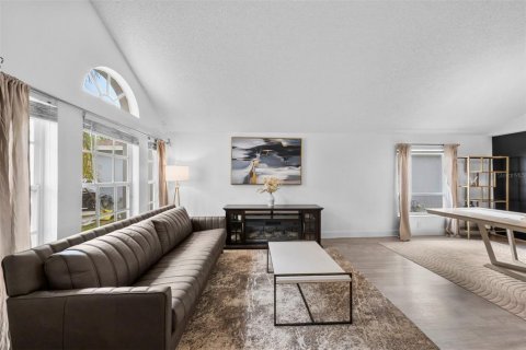 Villa ou maison à vendre à Orlando, Floride: 4 chambres, 220.36 m2 № 2198157 - photo 5