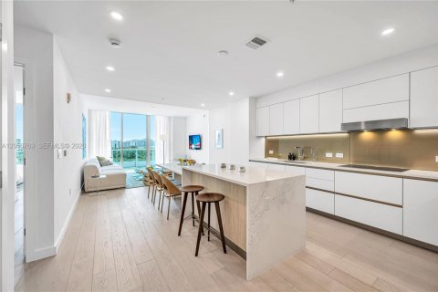 Copropriété à louer à Bay Harbor Islands, Floride: 3 chambres, 144.74 m2 № 2276693 - photo 3