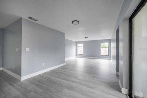 Villa ou maison à vendre à Kissimmee, Floride: 4 chambres, 157.93 m2 № 1853839 - photo 21