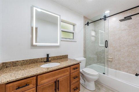 Casa en venta en Tampa, Florida, 3 dormitorios, 159.05 m2 № 1911322 - foto 22