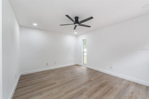 Casa en venta en Tampa, Florida, 3 dormitorios, 159.05 m2 № 1911322 - foto 18