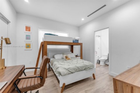 Villa ou maison à louer à Miami, Floride: 3 chambres, 210.33 m2 № 1963847 - photo 30