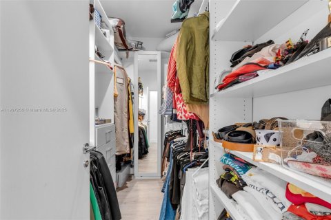 Villa ou maison à louer à Miami, Floride: 3 chambres, 210.33 m2 № 1963847 - photo 20