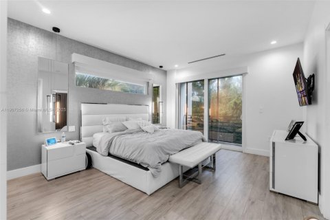 Villa ou maison à louer à Miami, Floride: 3 chambres, 210.33 m2 № 1963847 - photo 15